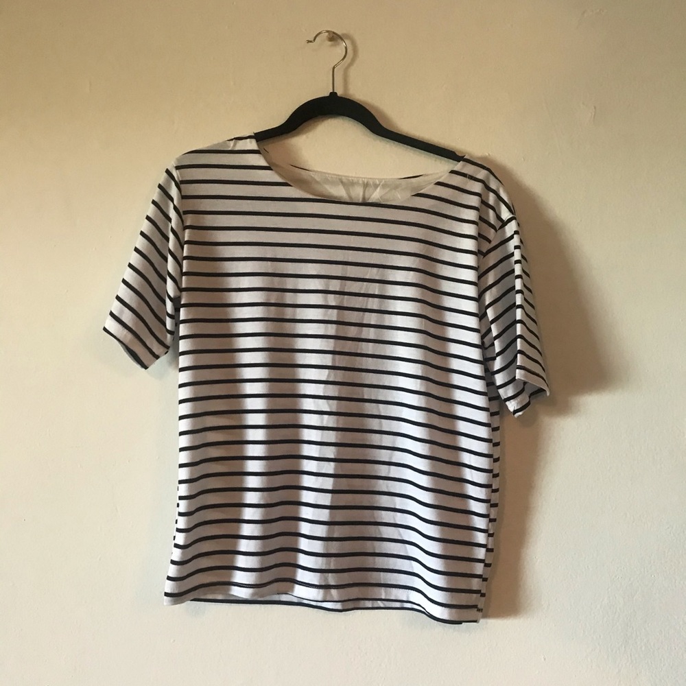 Basic striped shirt
